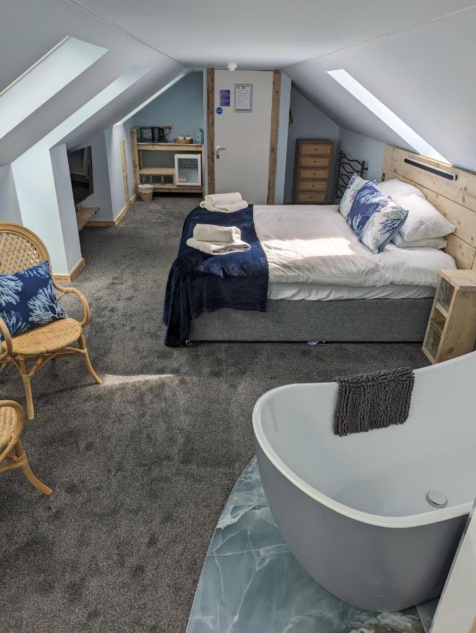 Seals Bacton Hotel Room photo